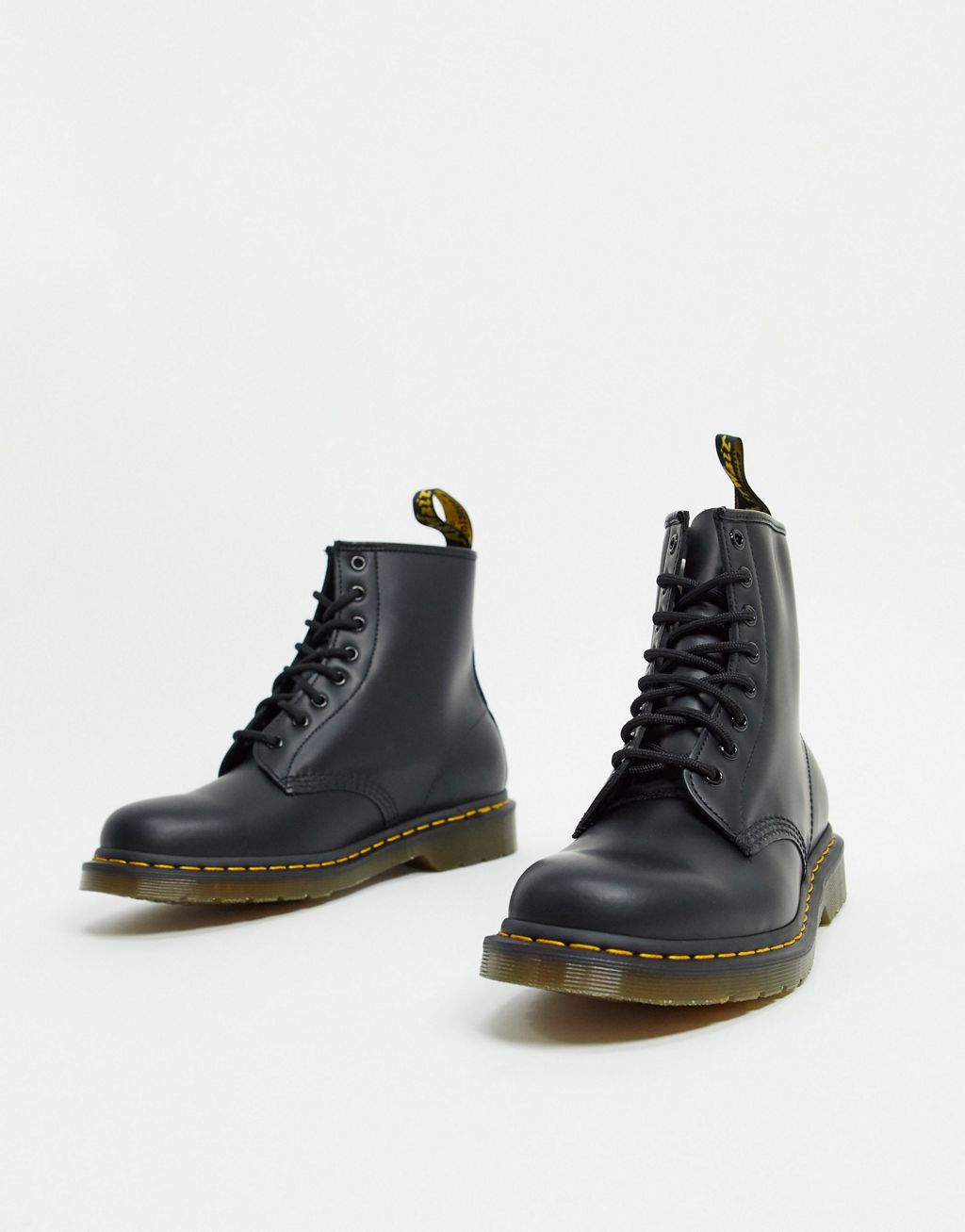 

Черные ботинки с 8 люверсами Dr Martens 1460