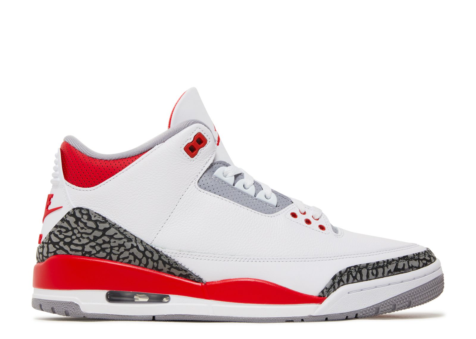 

Кроссовки Air Jordan Air Jordan 3 Retro 'Fire Red' 2022, белый