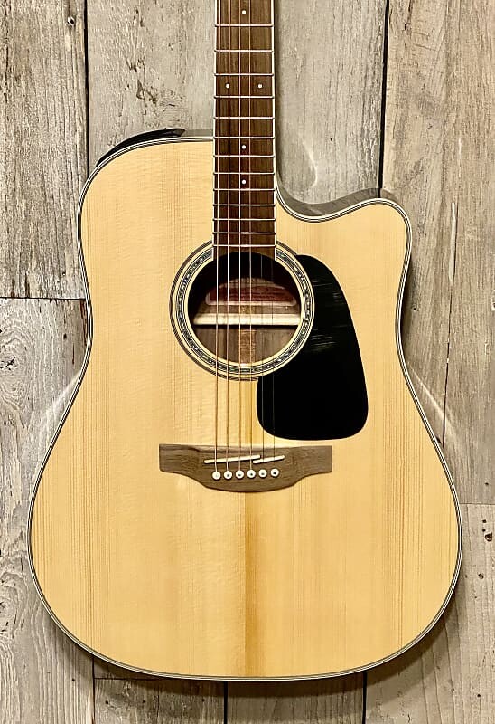 

Акустическая гитара Takamine GD51CE NAT Dreadnought Cutaway Acoustic/Electric Guitar Natural Gloss Complete Package !