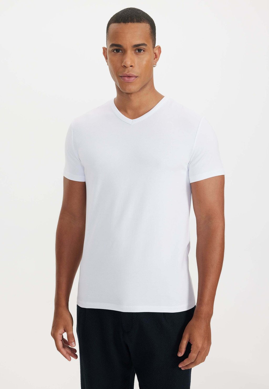 Базовая футболка WESTMARK LONDON, белая базовая футболка westmark london персиковый