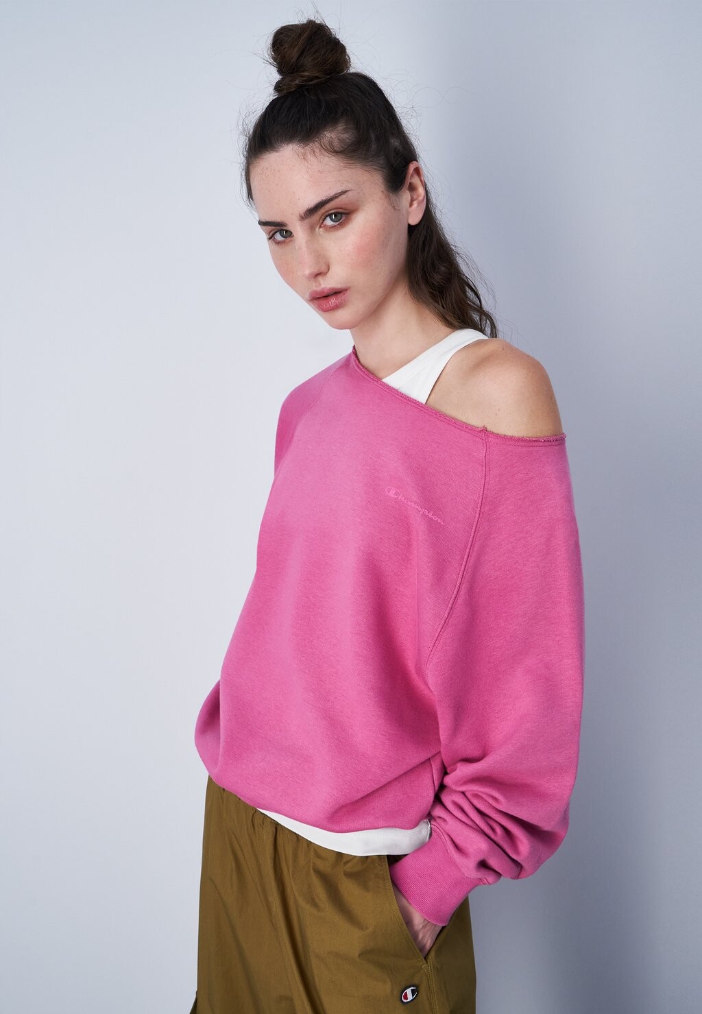 

Толстовка MINIMALIST RESORT Champion, цвет purple