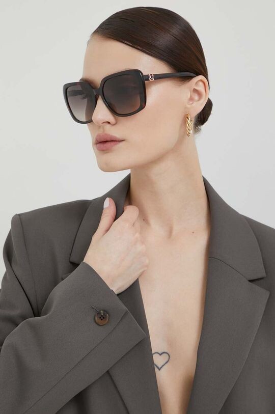 

Солнечные очки Guess, коричневый