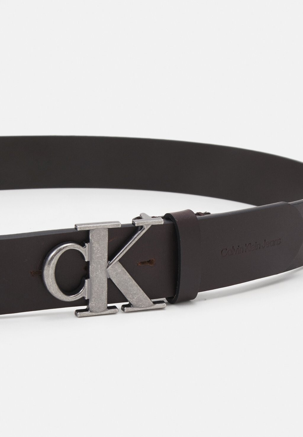 

Пояс ROUND MONO PLAQUE Calvin Klein, темно-коричневый