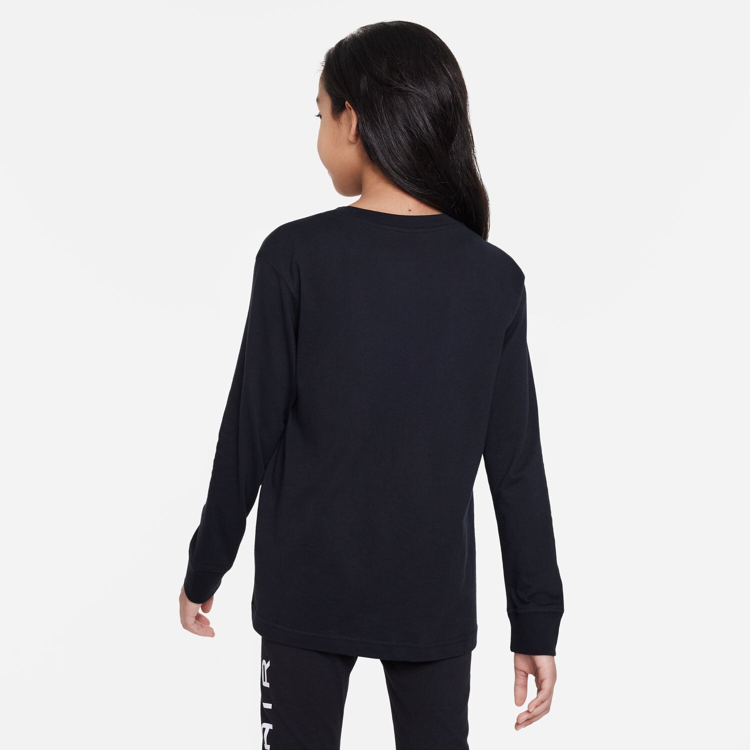 

Футболка с длинными рукавами и логотипом Nike Sportswear для девочек 7–16 лет Nike, черный