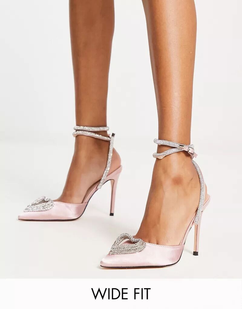 

Розовые атласные туфли на широком крое Public Desire Cupid на широком крое с декорированным сердечком Public Desire Wide Fit
