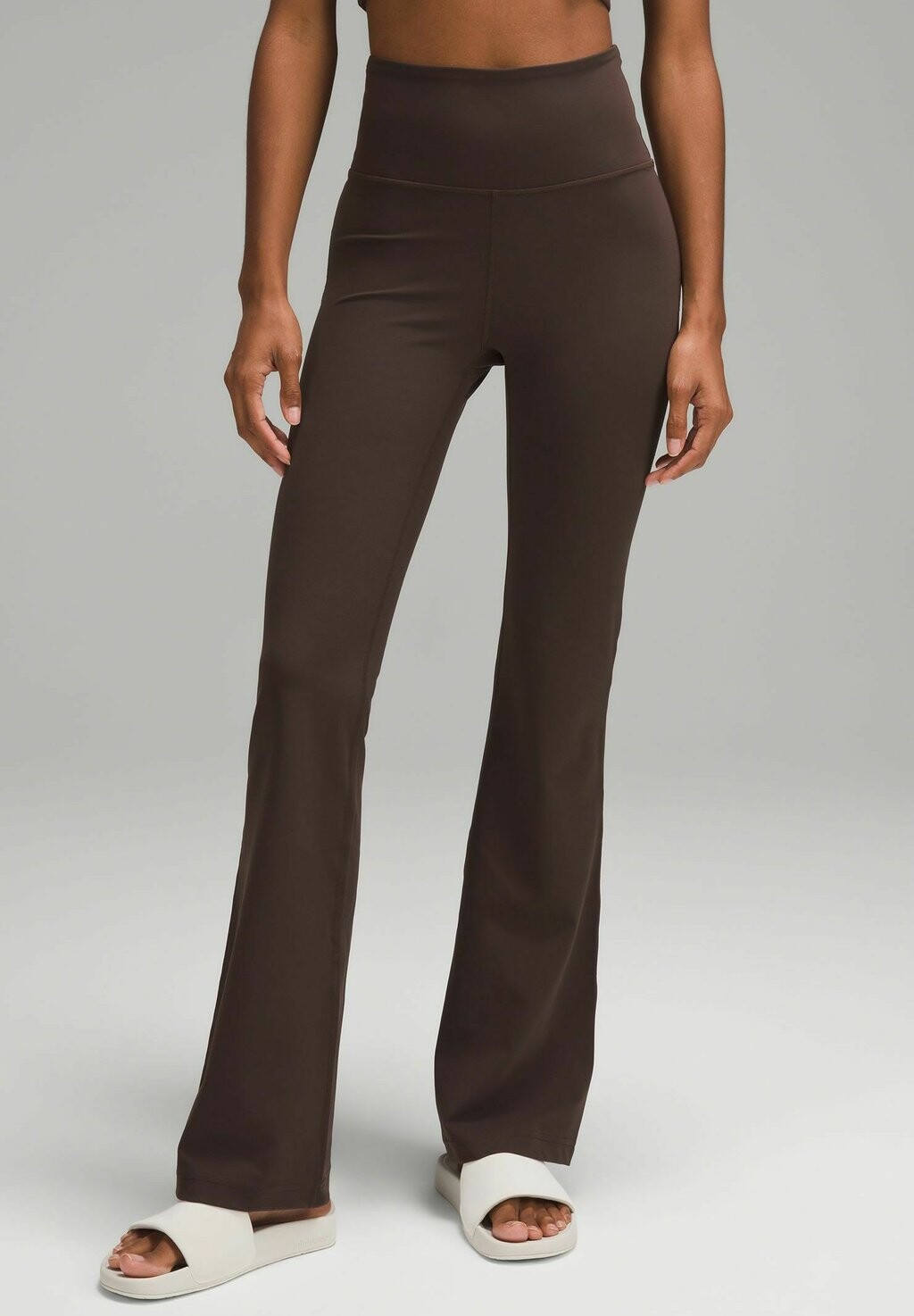 

Брюки Groove Super High-Rise Nulu Flared lululemon, цвет espresso