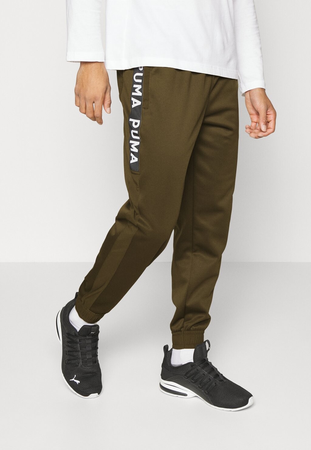 

Спортивные брюки Puma