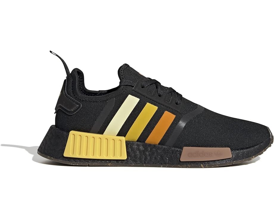 

Кроссовки Adidas Nmd-R1, цвет Black/Carbon/Clay Strata