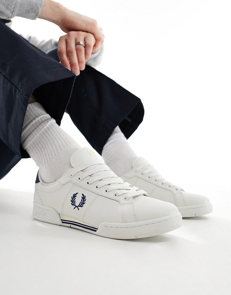Fred Perry - B722 - Бело-синие кожаные кроссовки