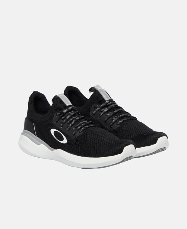 

Кроссовки Oakley, темно-серый