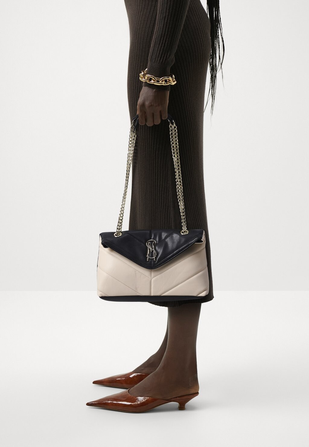 

Сумка через плечо Steve Madden, цвет bone/black