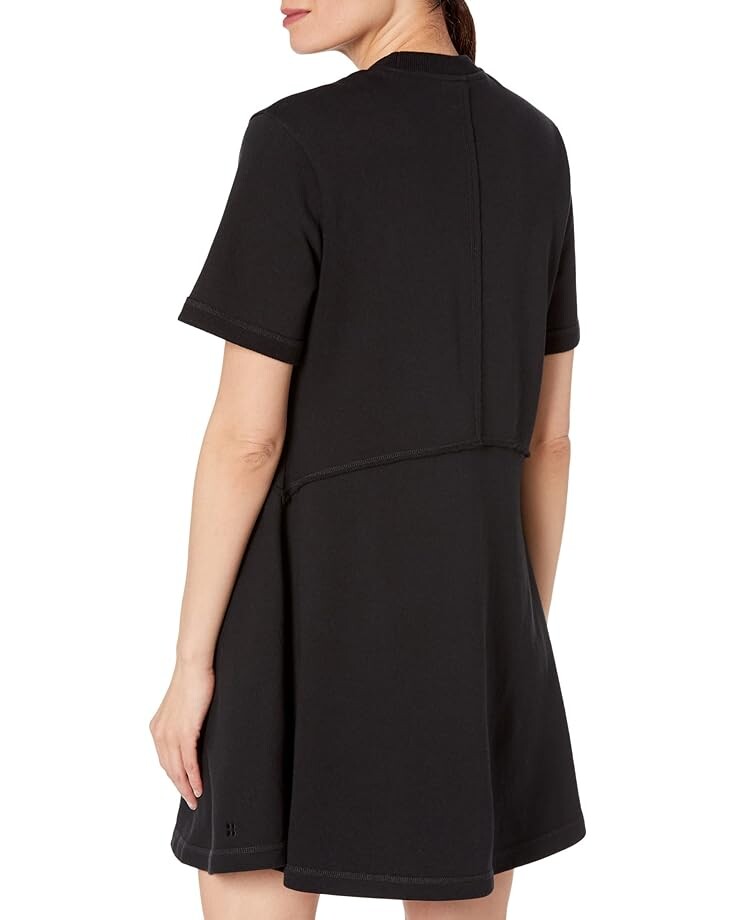 

Платье Sweaty Betty Revive T-Shirt Dress, черный