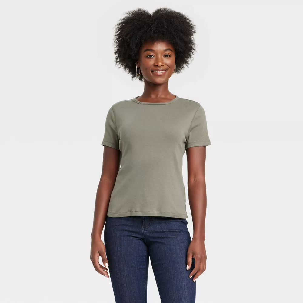 

Женская футболка с коротким рукавом Universal Thread, цвет Olive Green