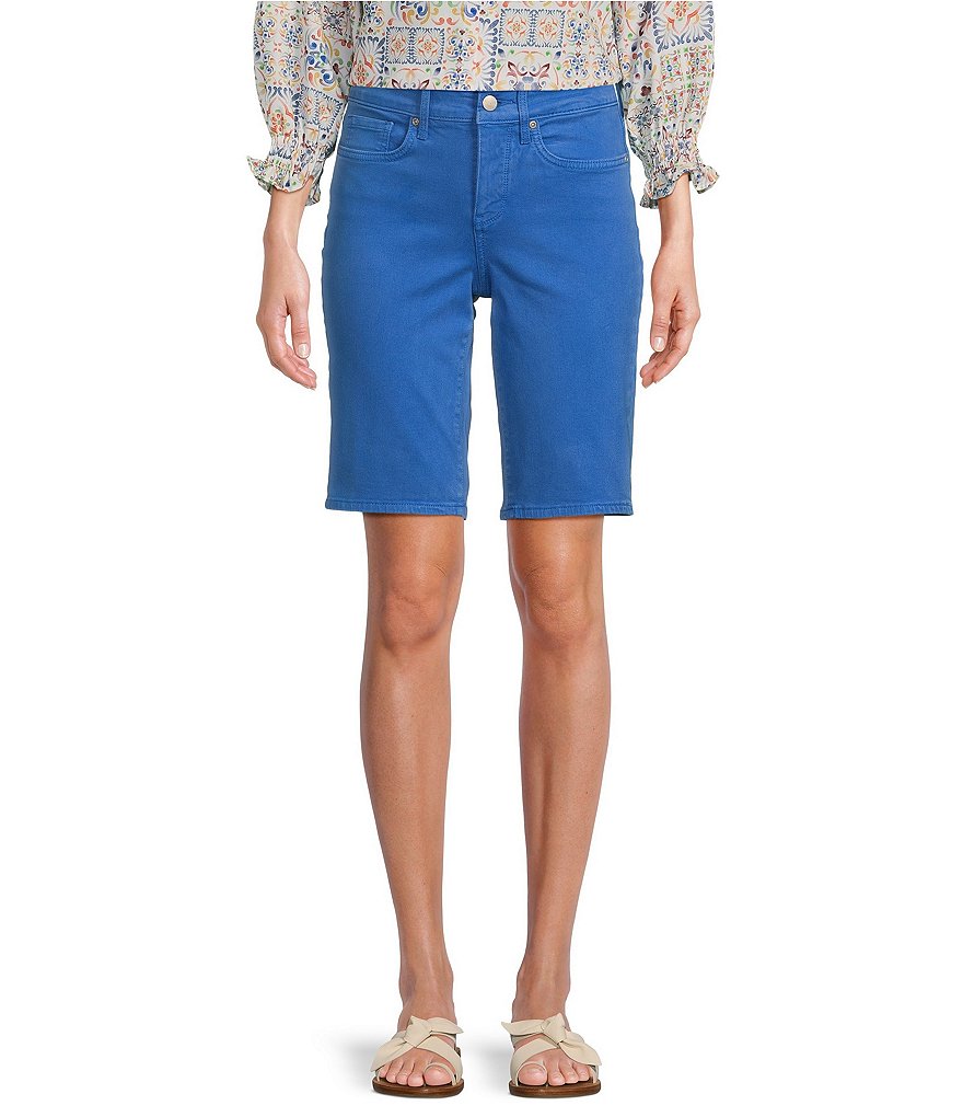 Джинсовые шорты из эластичного денима со средней посадкой и пятью карманами NYDJ Briella, синий