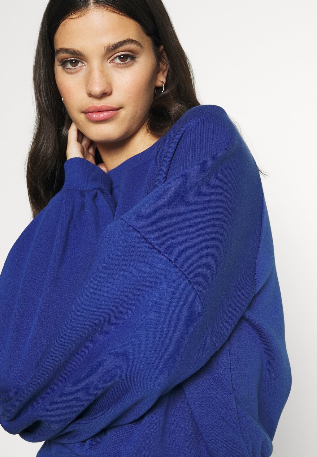 

Толстовка VMVENUS RAGLAN OVERSIZE VIP Vero Moda, синий