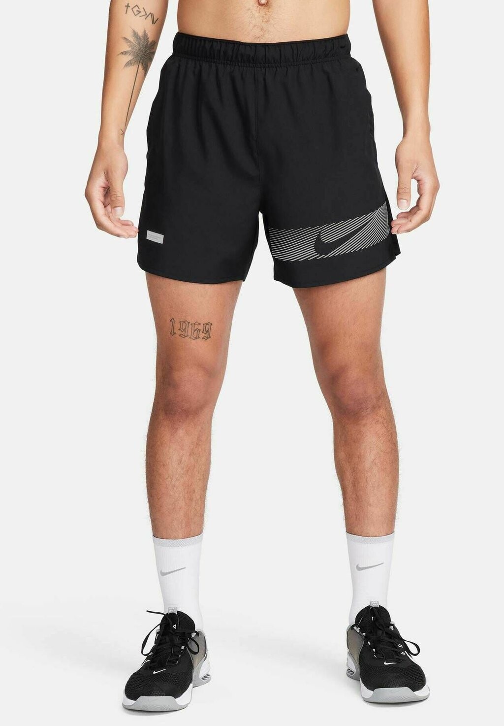 

Спортивные шорты CHALLENGER FLASH Nike, цвет schwarz