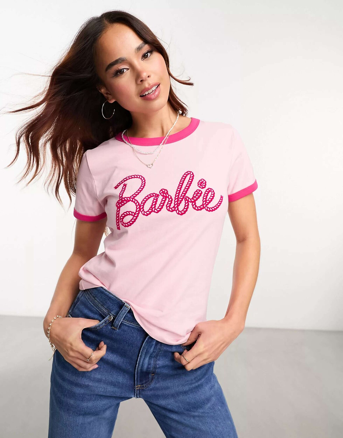 

Розовая футболка с принтом Wrangler Barbie и принтом на спине, Розовый