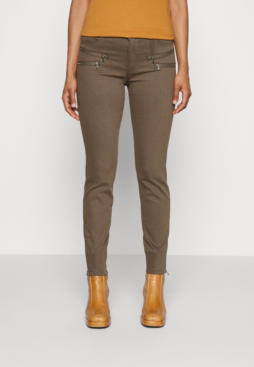

Джинсы Skinny Fit Freequent