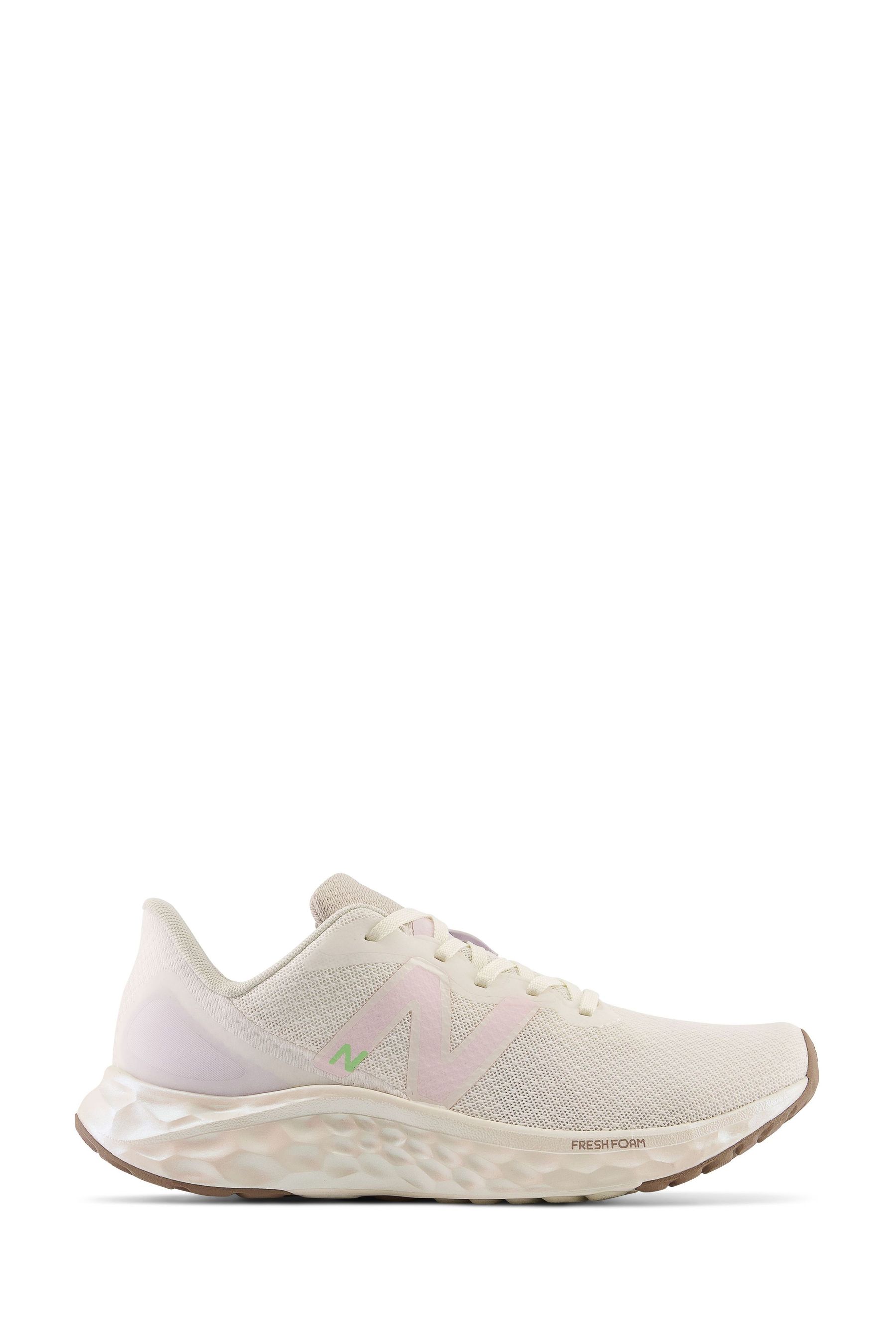 

Кроссовки Fresh Foam Arisi New Balance, белый