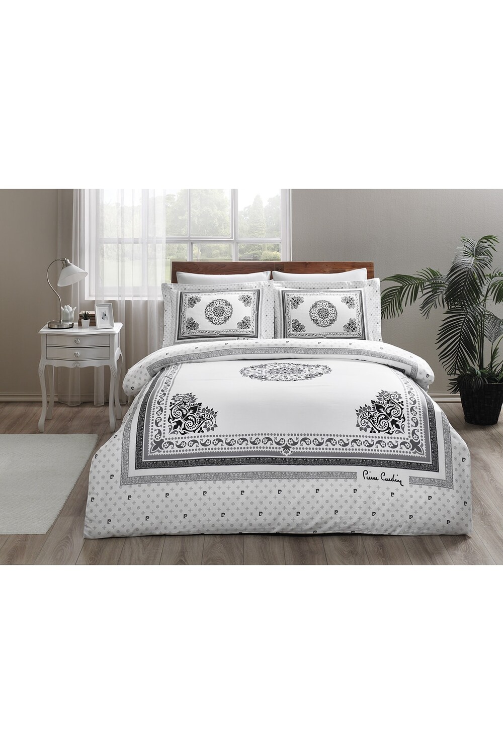 

Комплект пододеяльников Pierre Cardin Double Grace