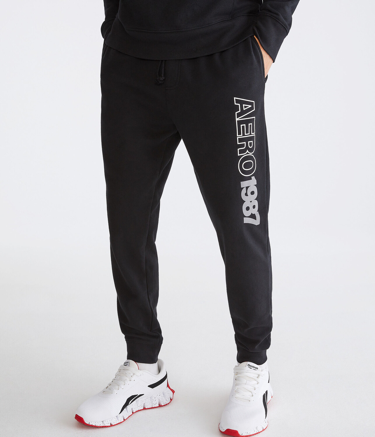 

Спортивные брюки-джоггеры Aero 1987 Aeropostale, черный