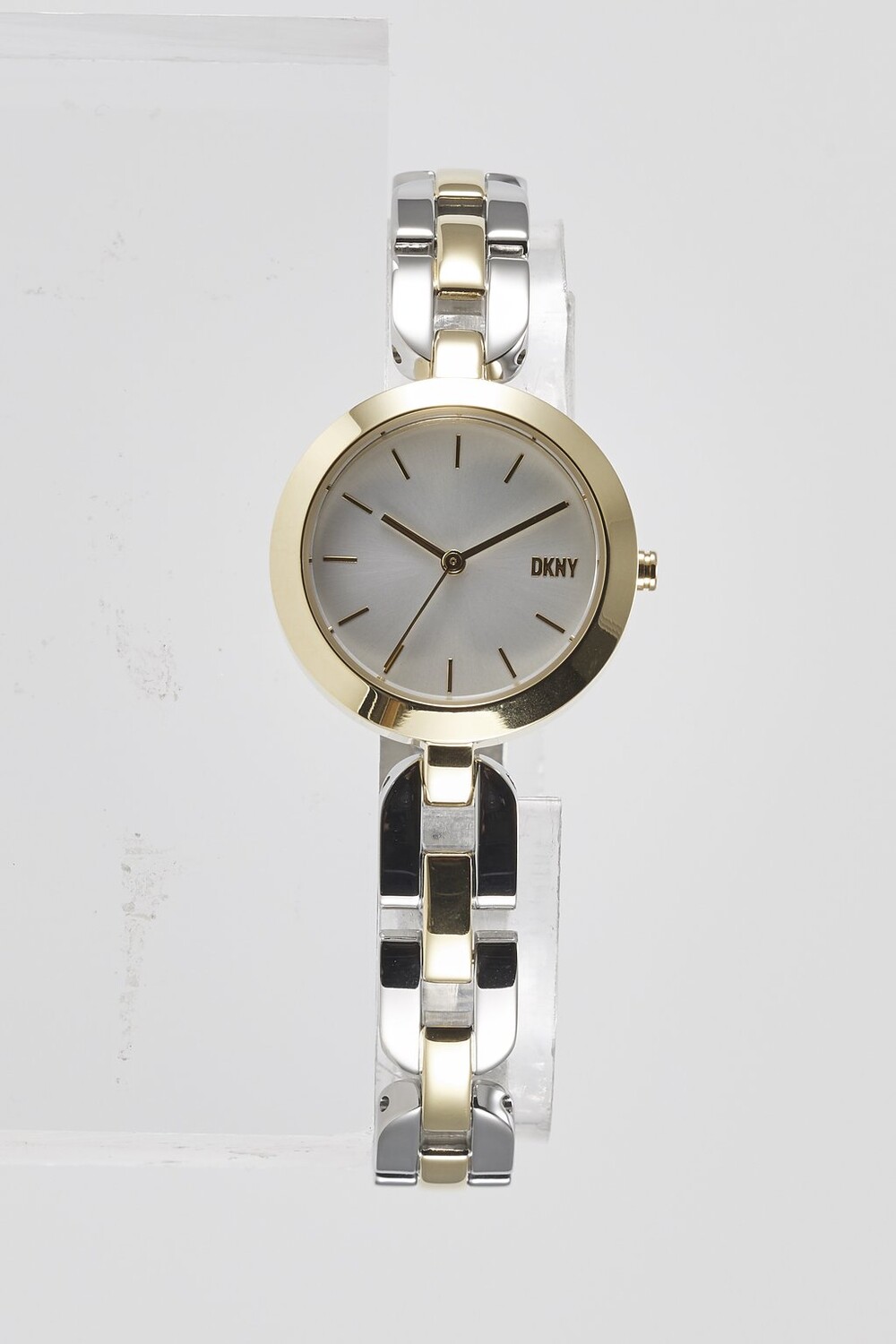 

Часы DKNY