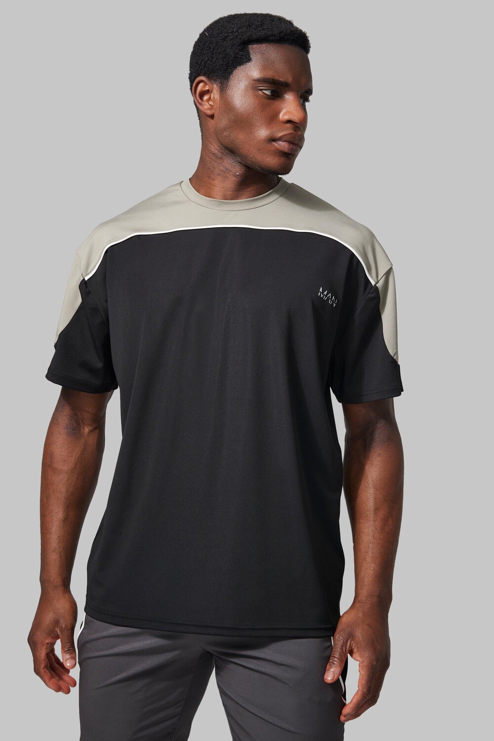 

Мужская футболка active oversize color block Boohoo, шалфей
