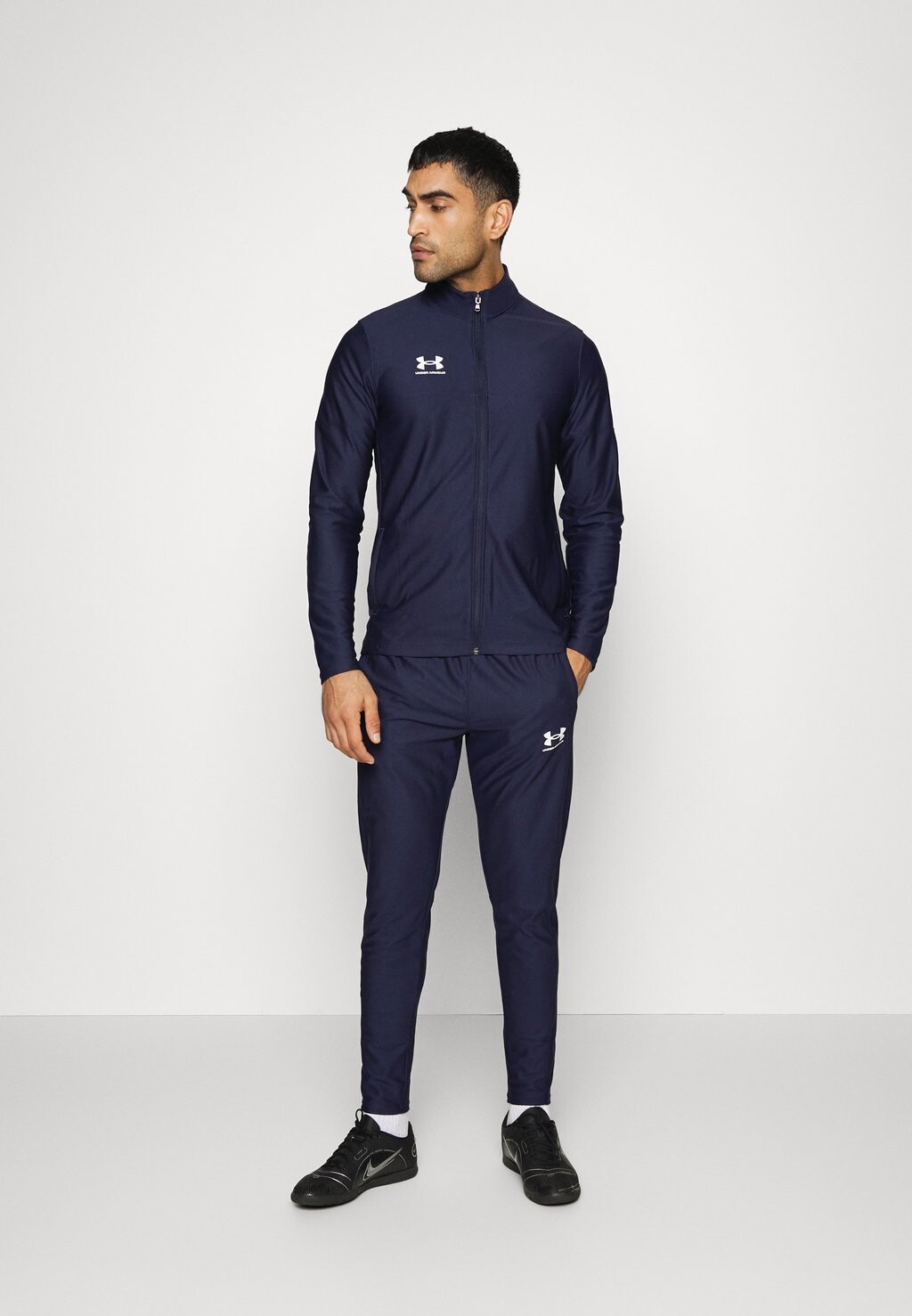 

Спортивный костюм Under Armour