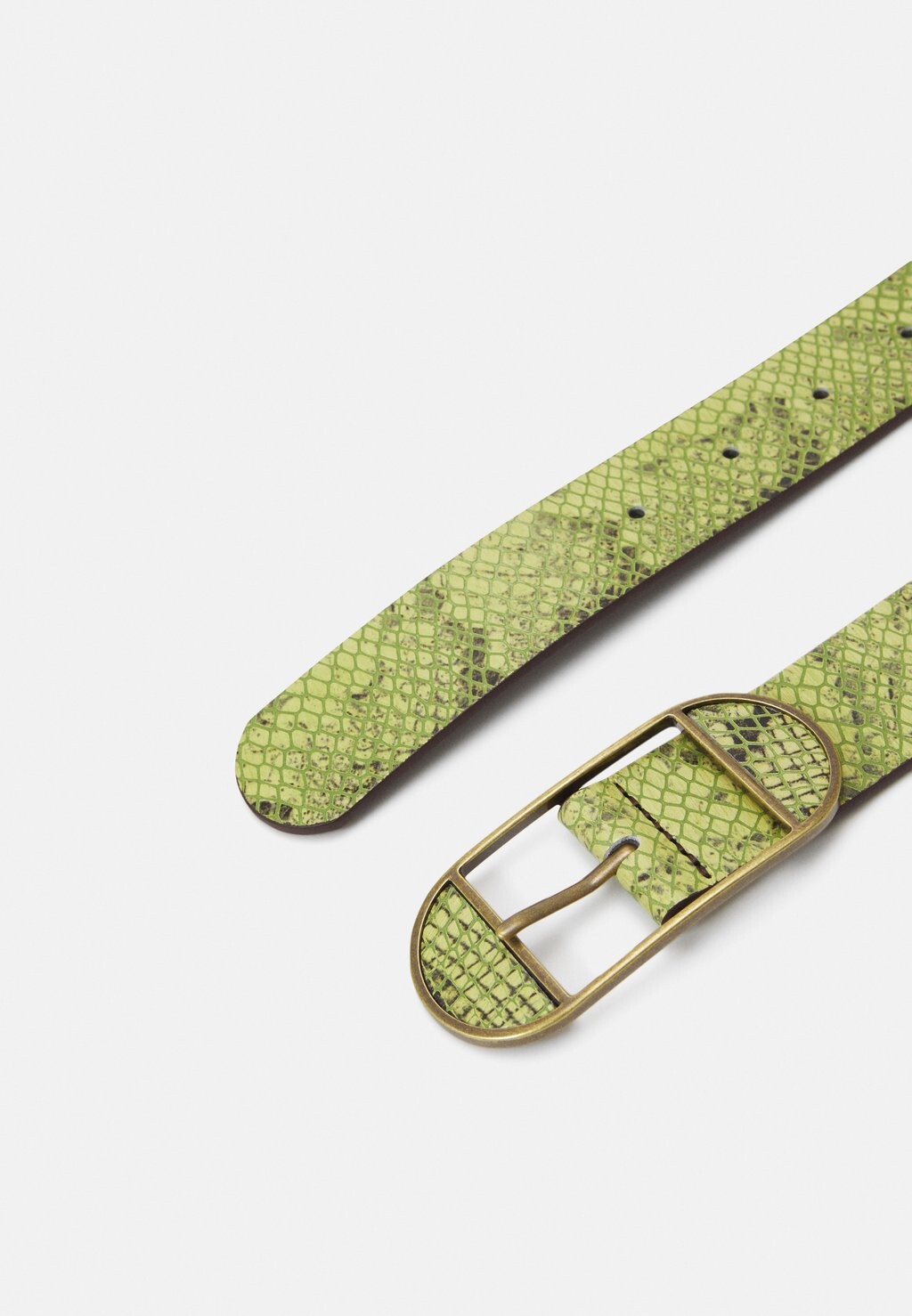

Ремень LORA MAX&Co., цвет verde