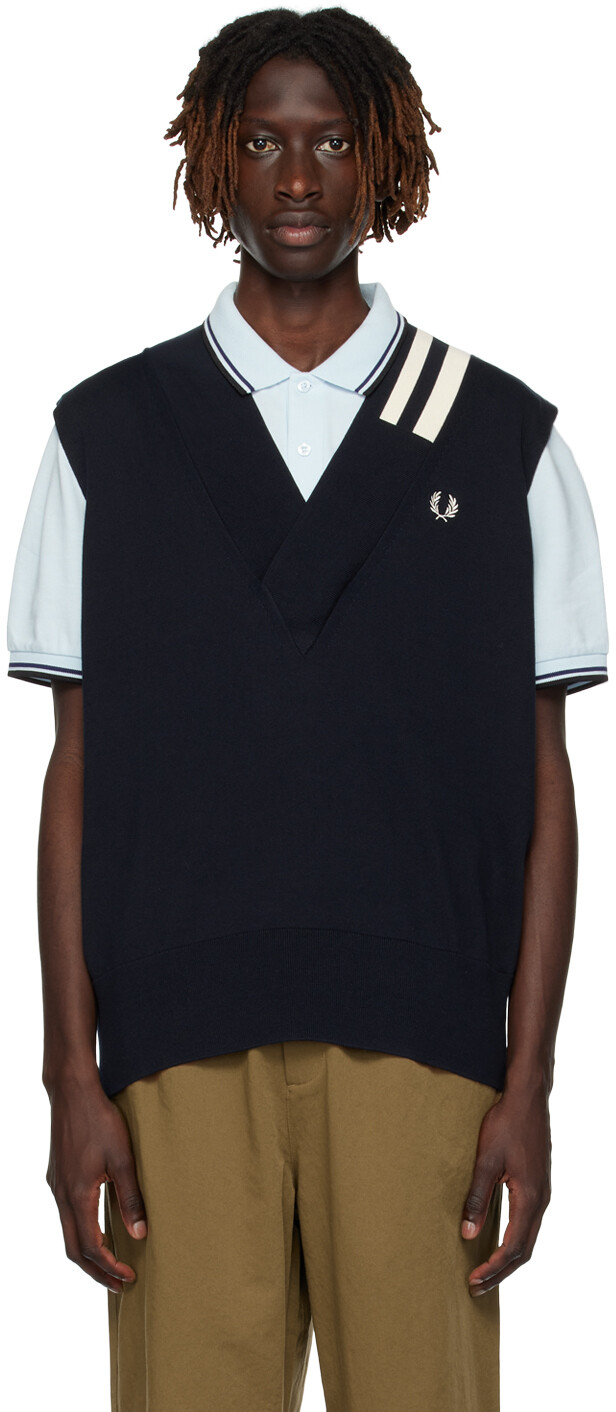 

Темно-синий жилет с наконечниками Fred Perry