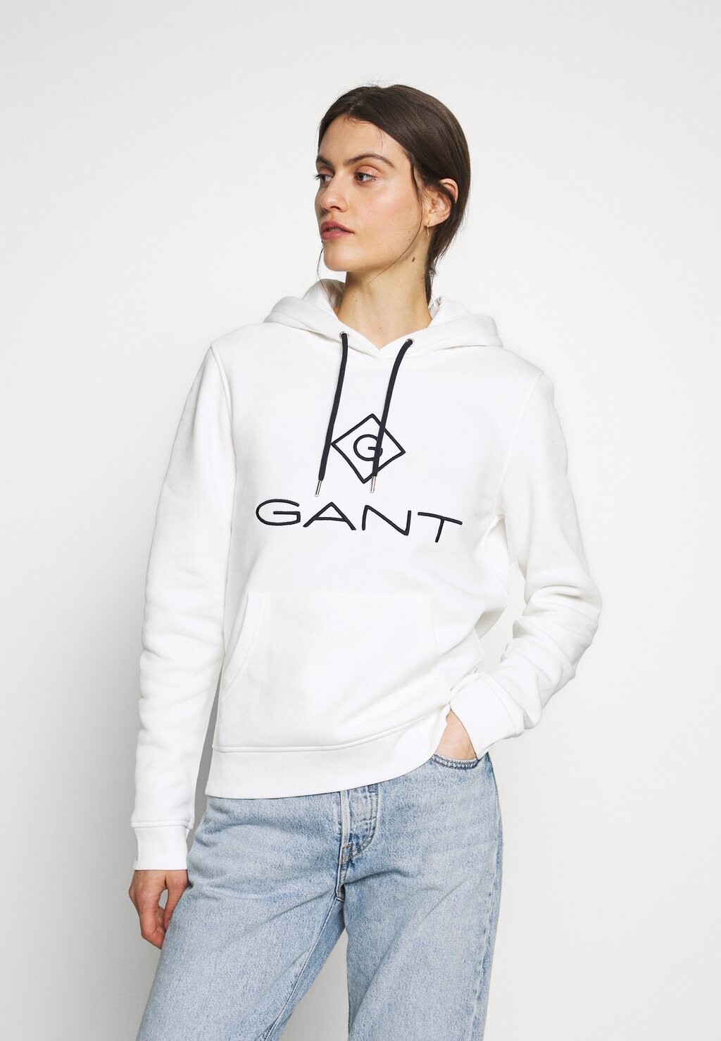 

Худи GANT