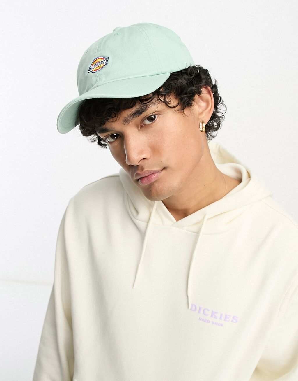 

Зеленая кепка Dickies Hardwick