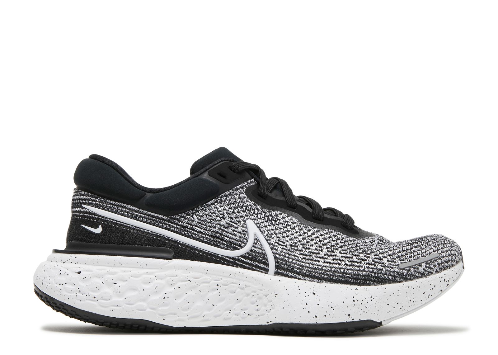 

Кроссовки Nike Zoomx Invincible Run Flyknit 'Black White', черный