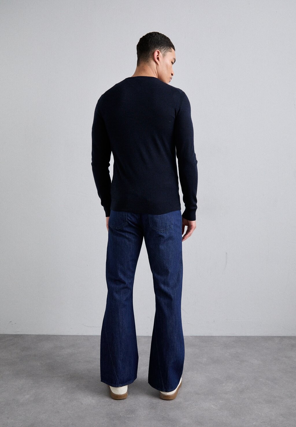 

Джинсы Bootcut HELIXX Tiger of Sweden, темно-синий