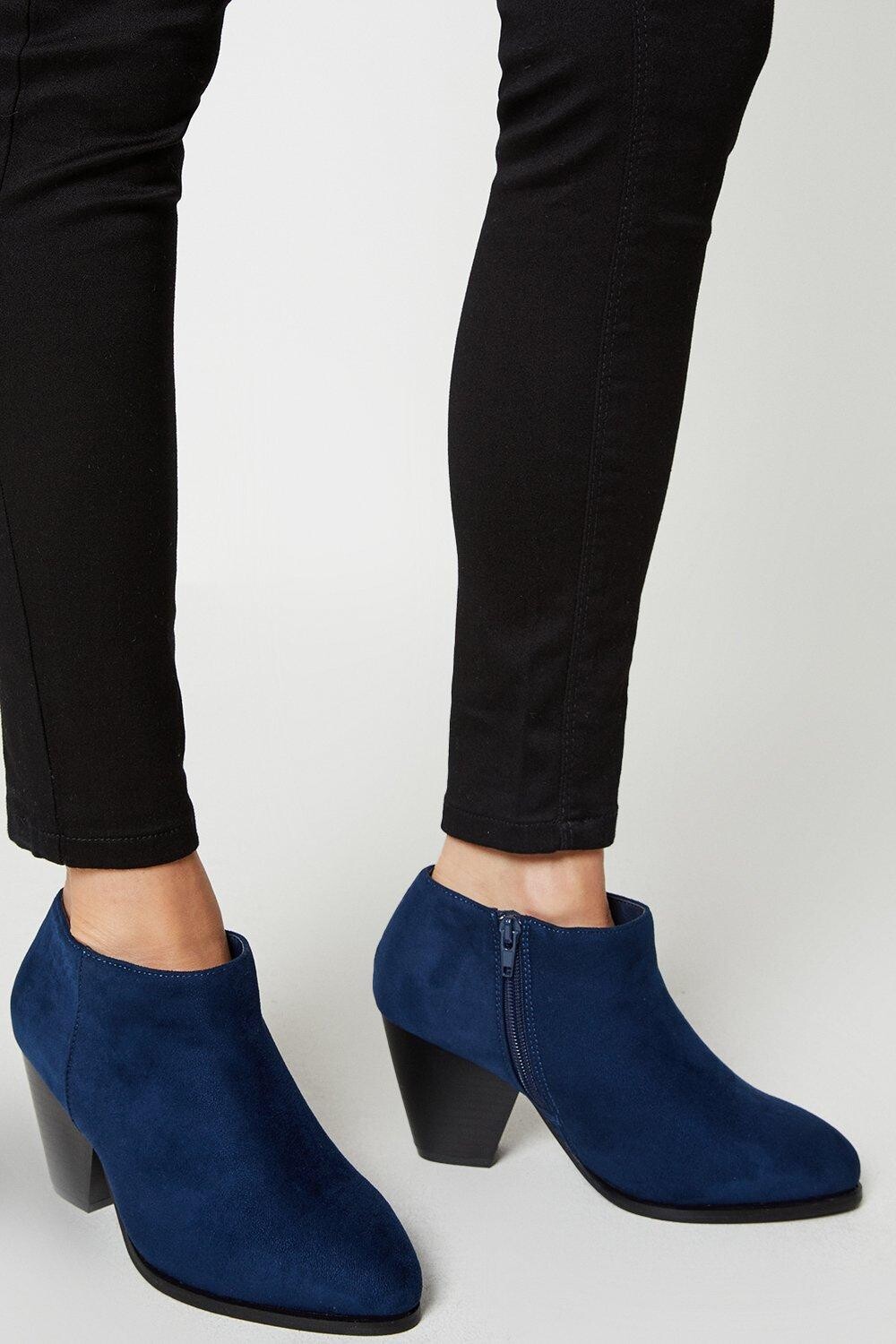 

Хорошо для подошвы: широкие ботинки Mona Dorothy Perkins, темно-синий