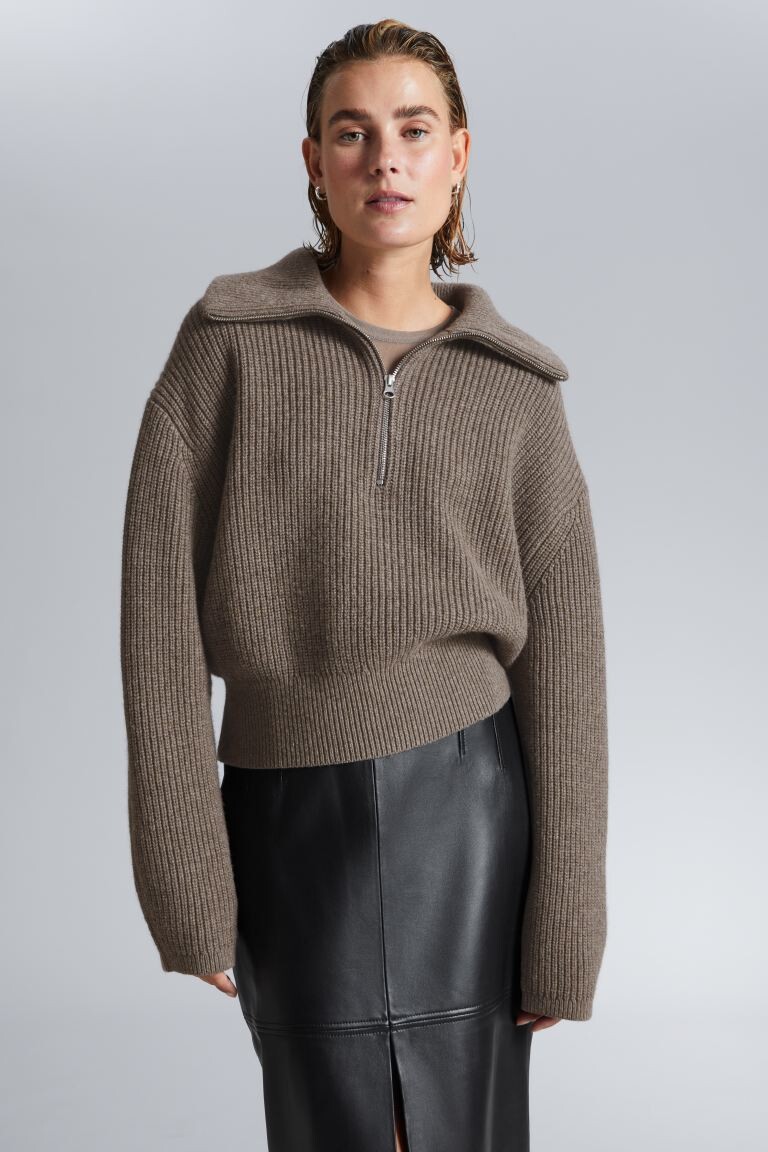 

Вязаный свитер на короткой молнии H&M, серый