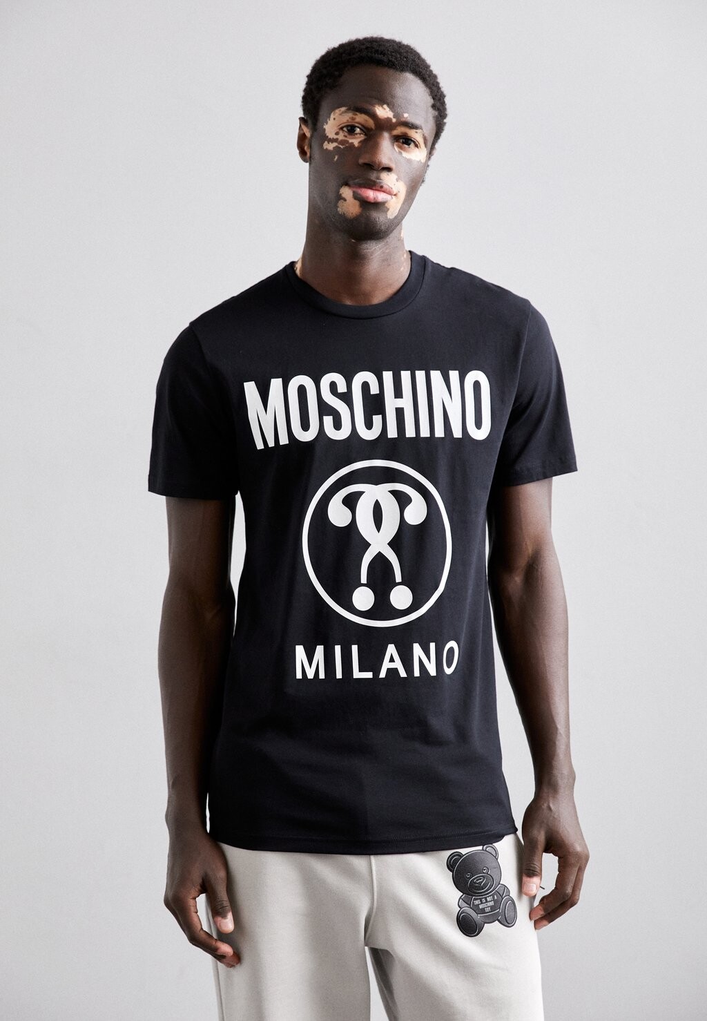 

Футболка с принтом MOSCHINO, черная, Черный