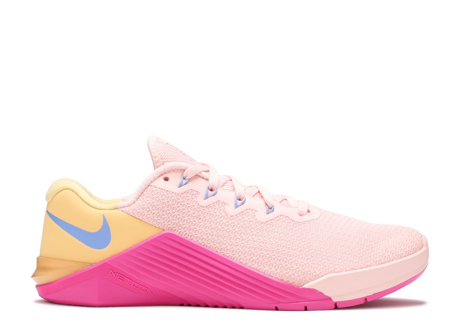 Кроссовки Nike Wmns Metcon 5 'Washed Coral Pink', розовый