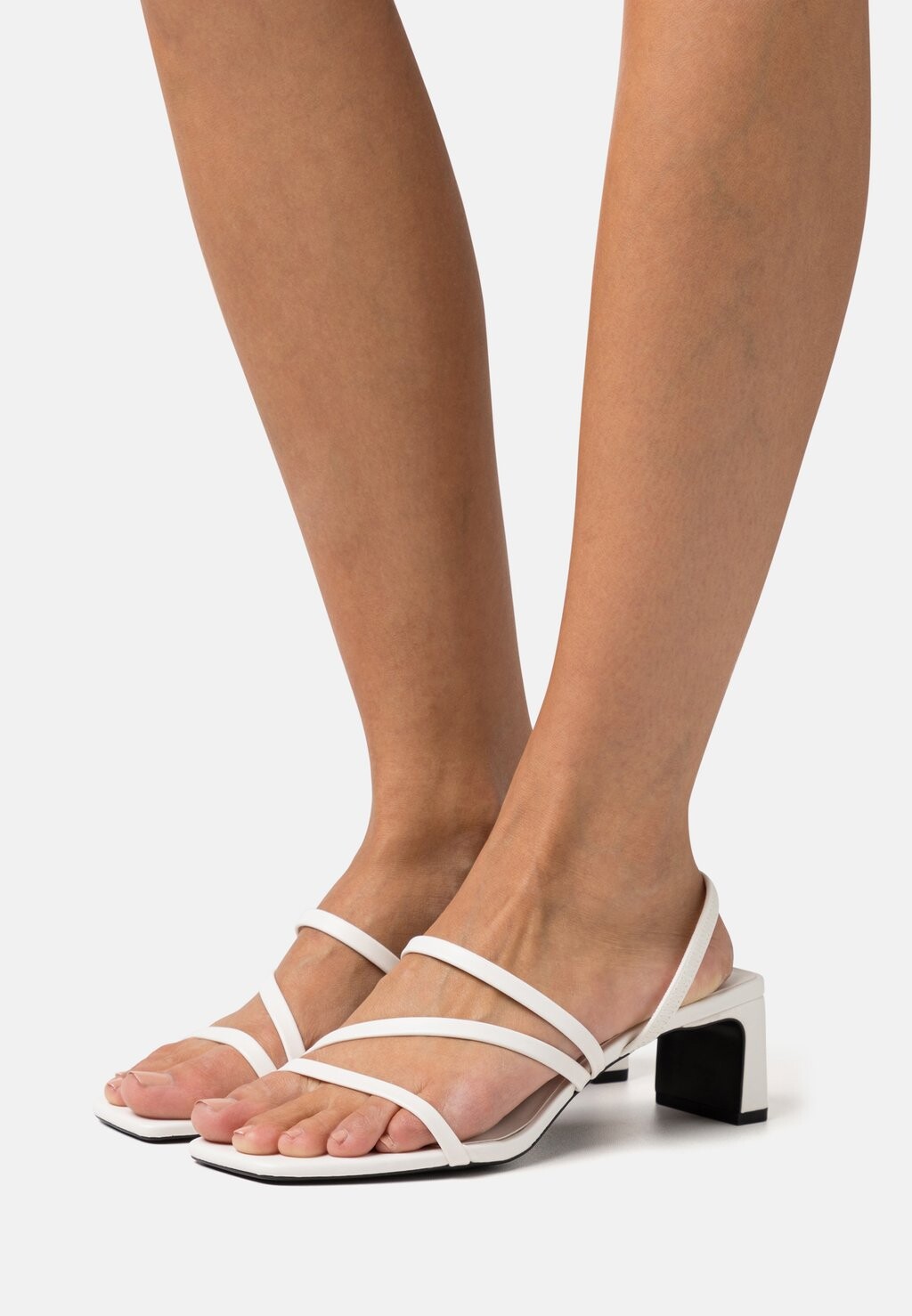 

Босоножки Monki, белый