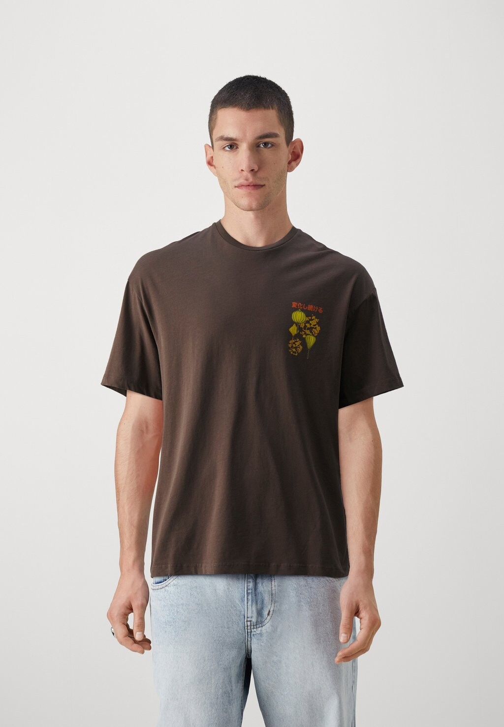 

Футболка с принтом JOREDO TEE CREW NECK UNISEX Jack & Jones, коричневый