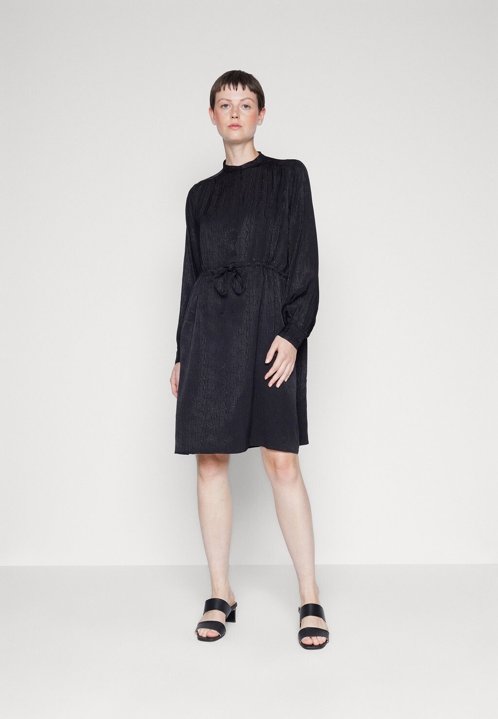 

Коктейльное платье / Вечернее платье TYRA SHORT DRESS Selected Femme, черный