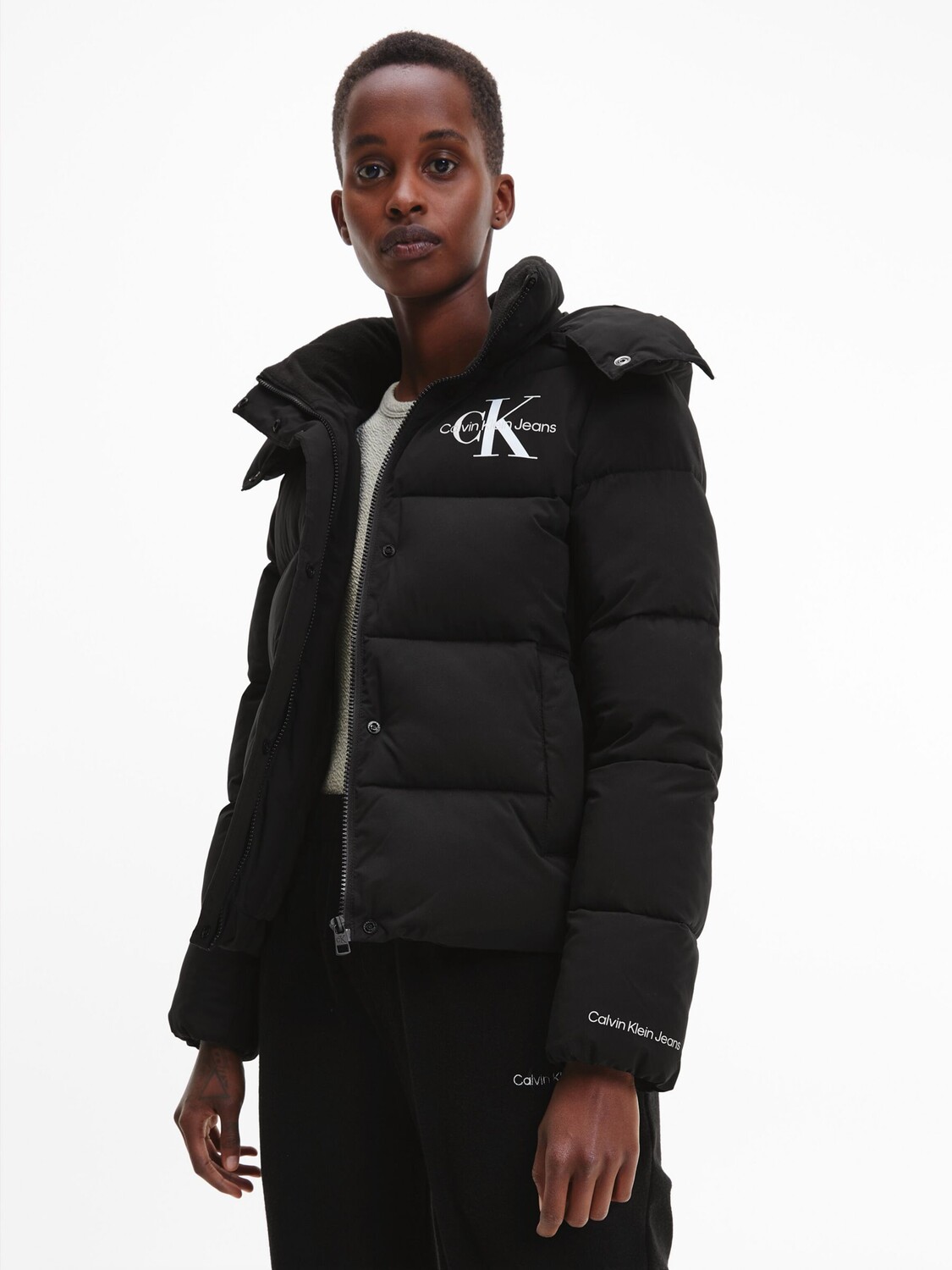

Пуховик с логотипом Calvin Klein, цвет CK Black