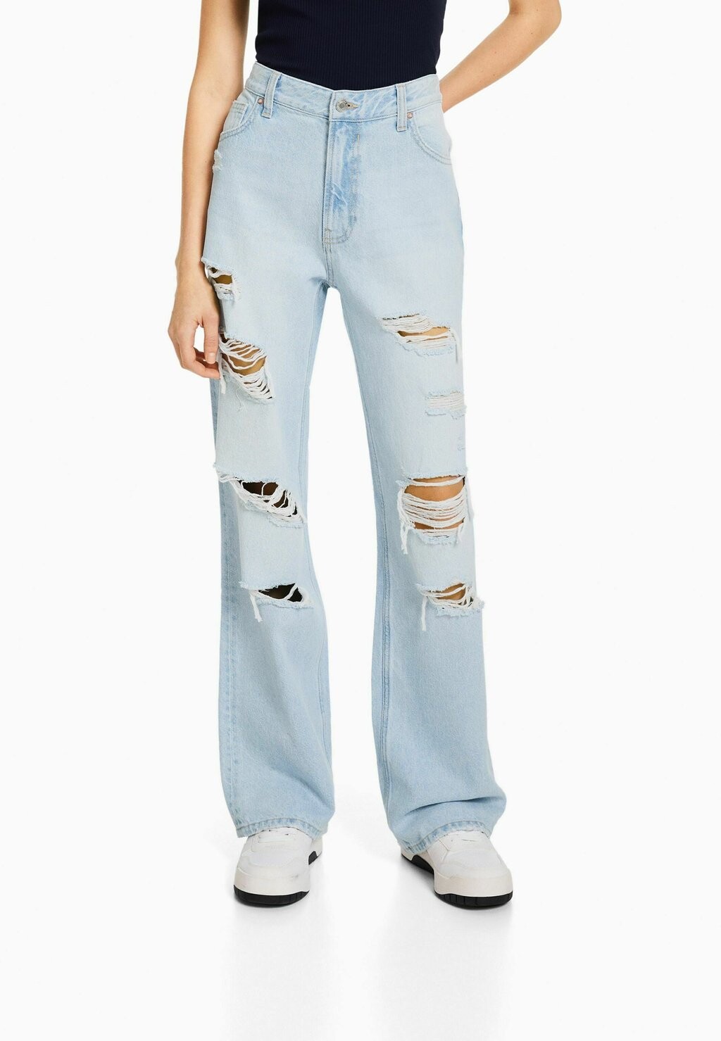 

Джинсы клеш Bershka
