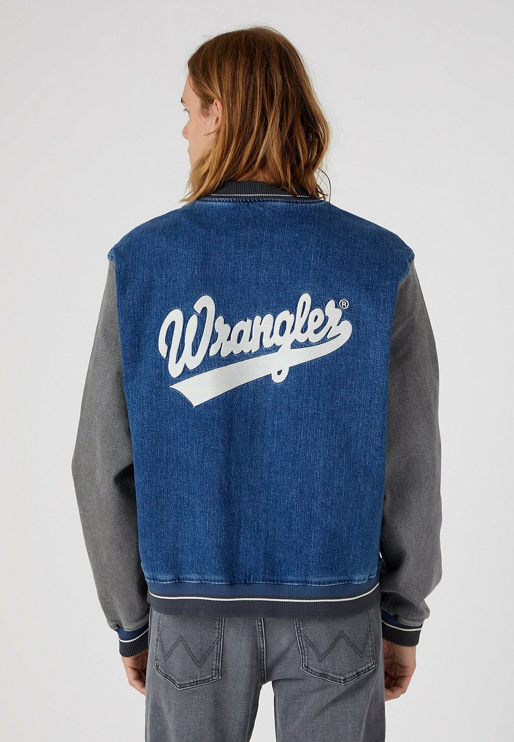 

Джинсовая куртка Wrangler