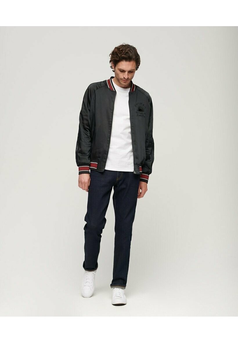 

Бомбер Chaquetas Superdry SUKAJAN EMBROIDERED, цвет jet black