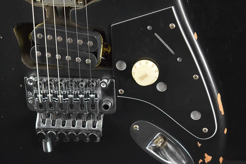 

Электрогитара EVH Frankenstein Relic Series Black Maple Fingerboard