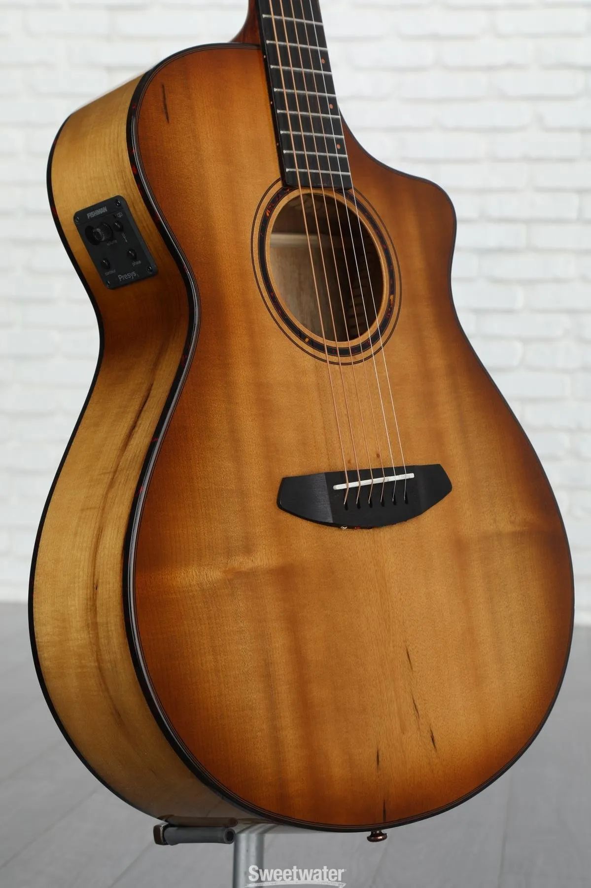 

Акустически-электрическая гитара Breedlove ECO Pursuit Exotic S Concert CE - Amber Myrtlewood