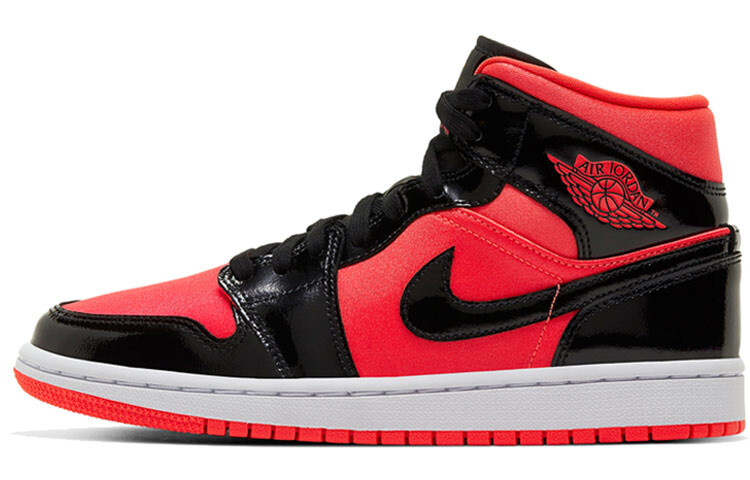 

Кроссовки Air Jordan 1 Mid Hot Punch черные (W)