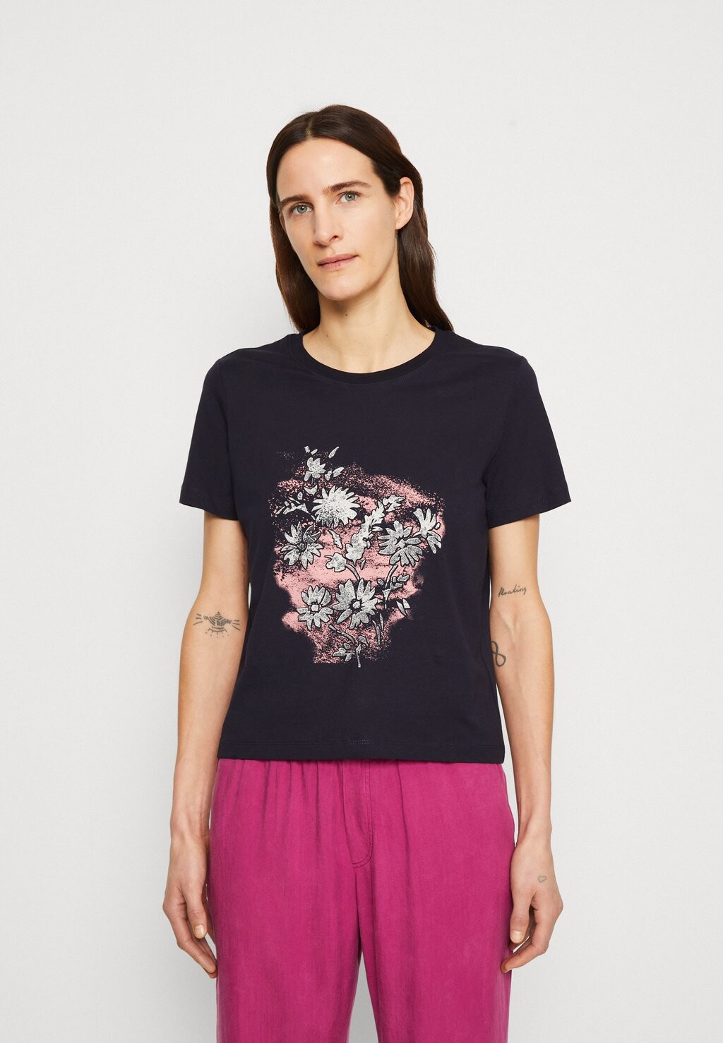 

Футболка с принтом edc by Esprit, Черный