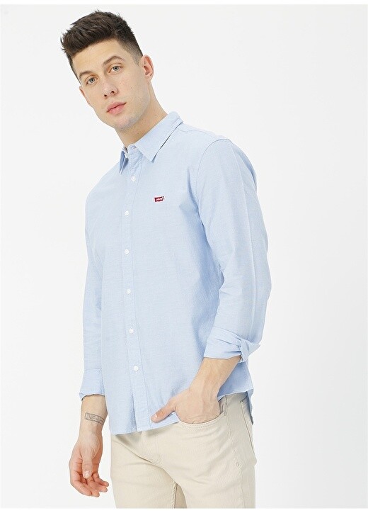 

Тонкая синяя мужская рубашка Levis